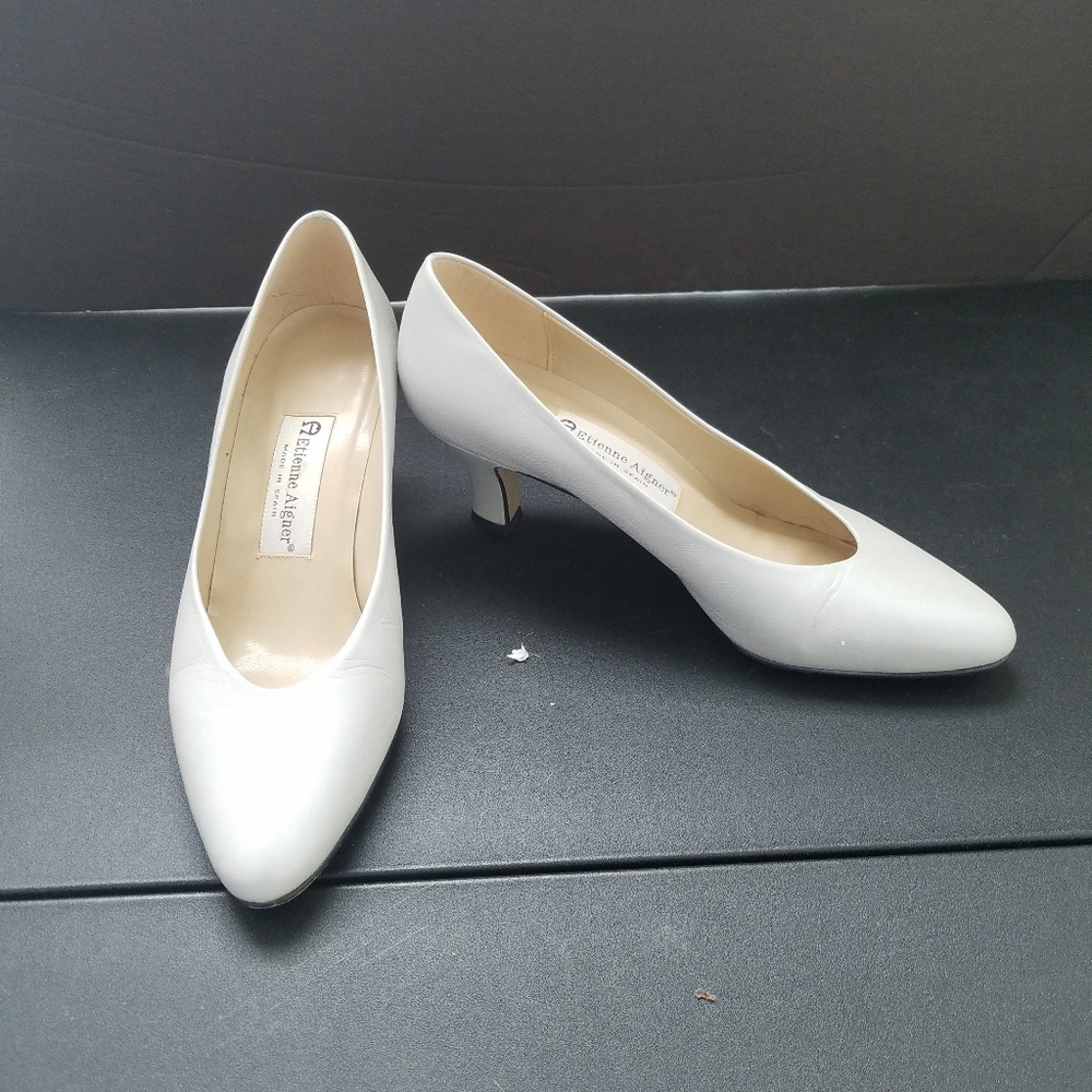 Etienne Aigner Pumps Frosted White Sz 7